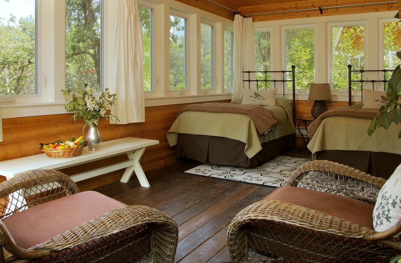 Hotel Coho Willow Creek