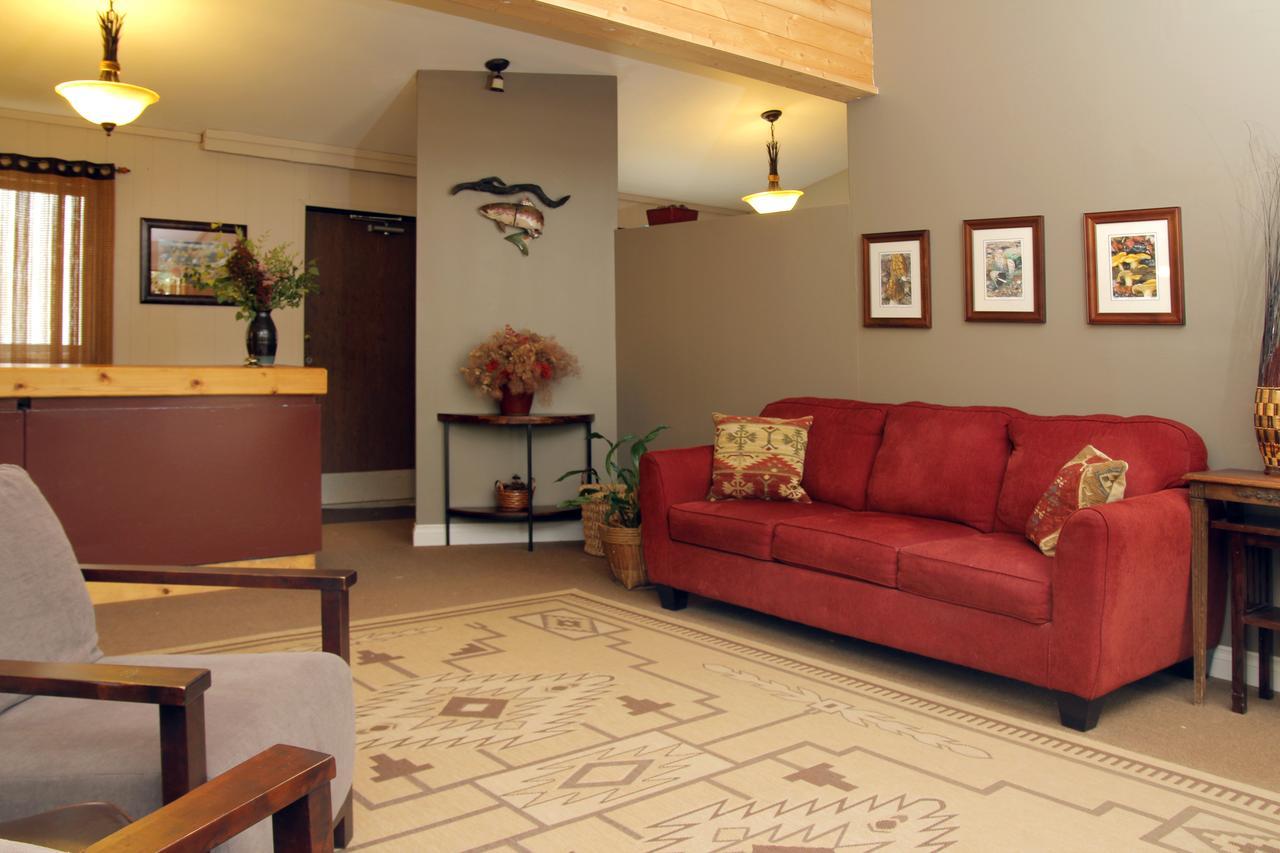 Coho Hotel Willow Creek